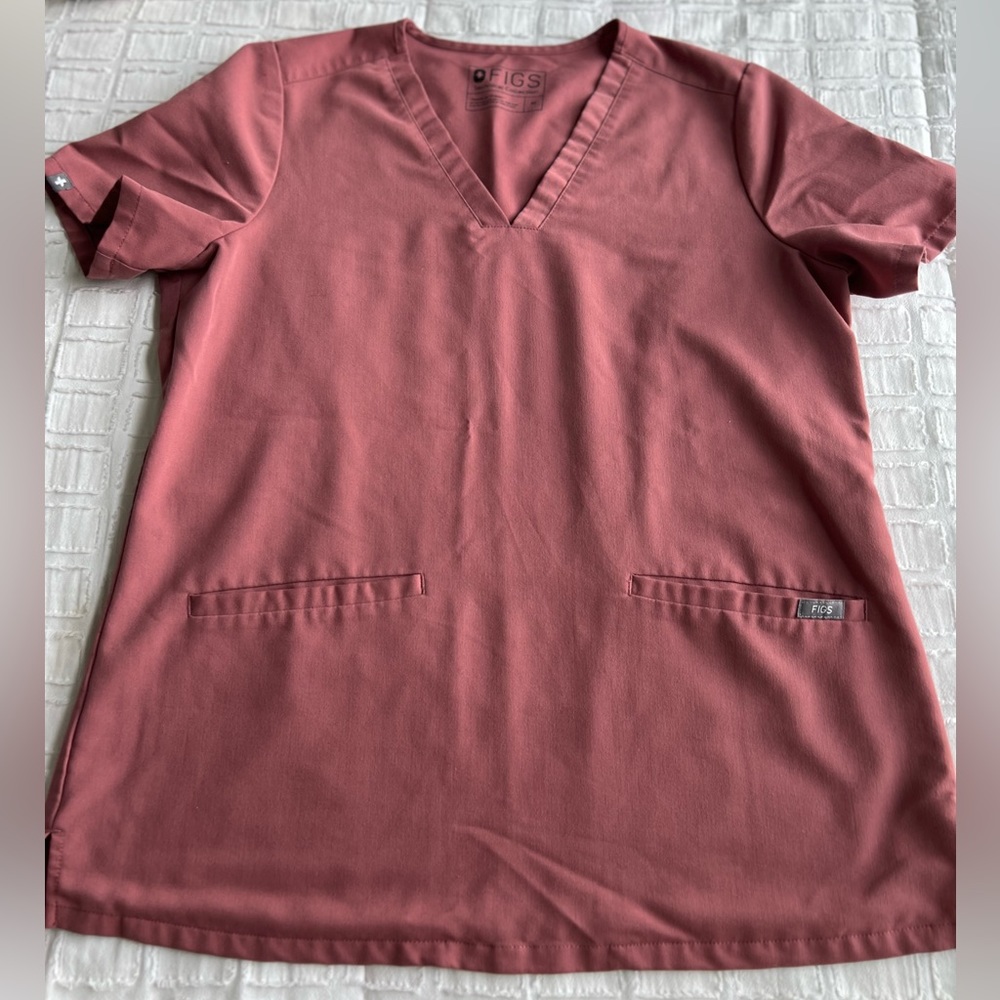 Figs Women's Top in Dusty Rose